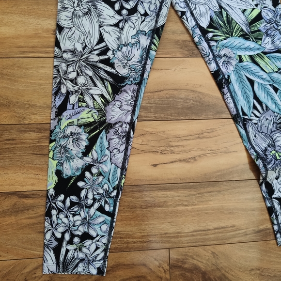 Calvin Klein Performance flower Tights - Picture 2 of 9